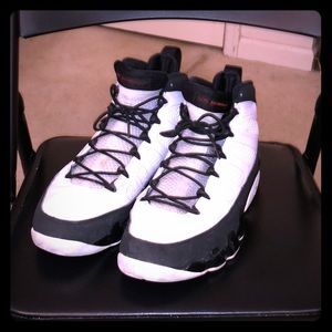 Air Jordan 9 Retro